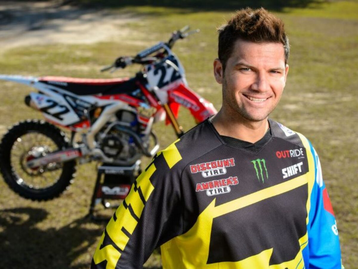 The 42-year old son of father (?) and mother(?) Chad Reed in 2024 photo. Chad Reed earned a  million dollar salary - leaving the net worth at 20 million in 2024