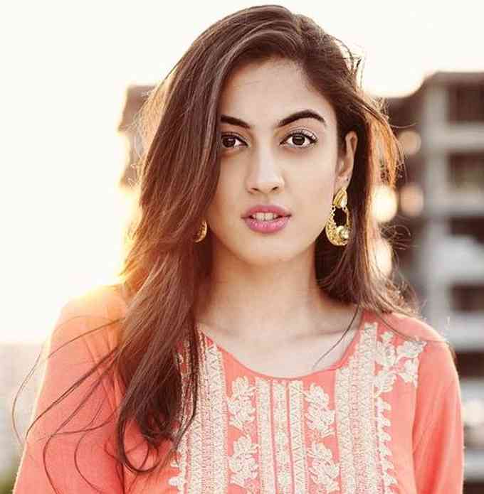 Aditi Sharma Kaleerein Age, Height, Net Worth, Affairs, Bio and More