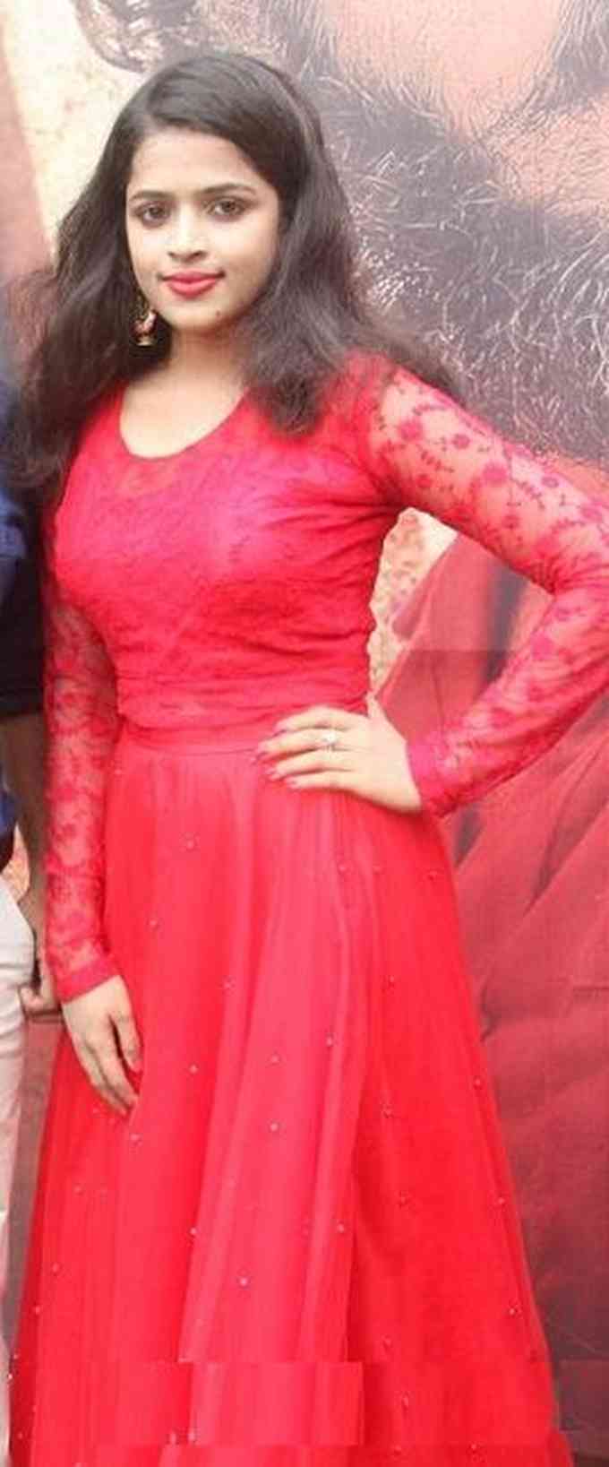 Akshaya Priya Images