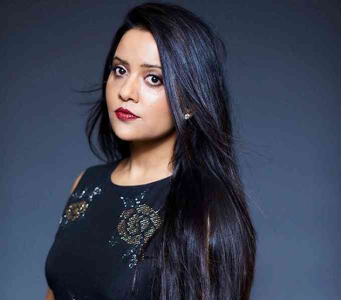 Amruta Fadnavis Image