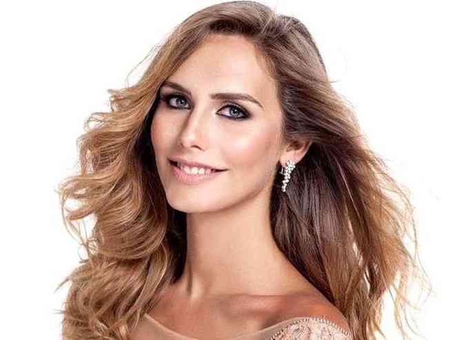 Angela Ponce Pic