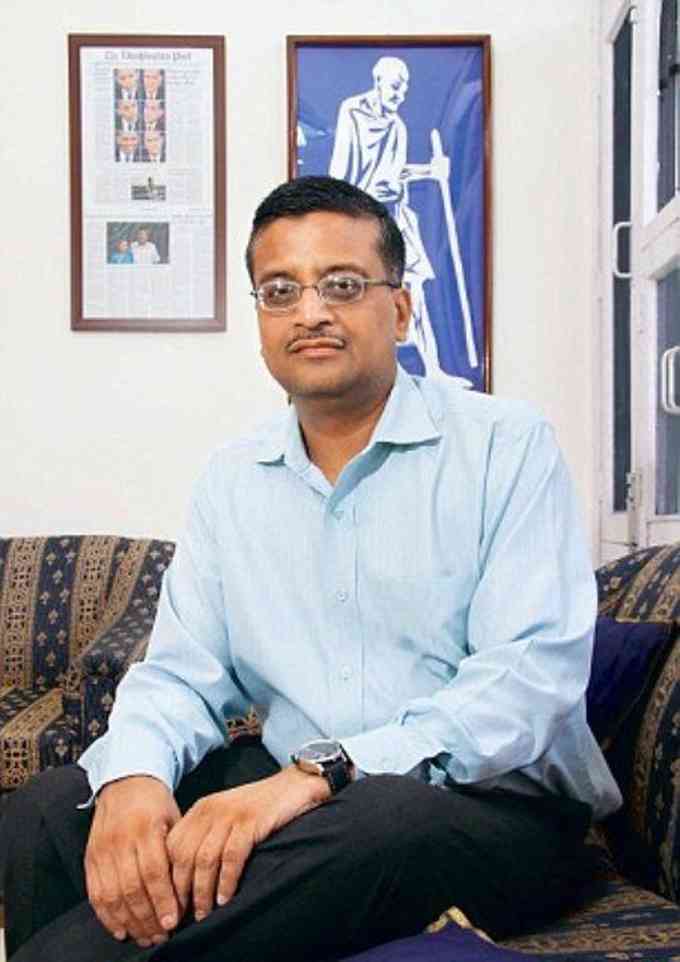 Ashok Khemka Picture