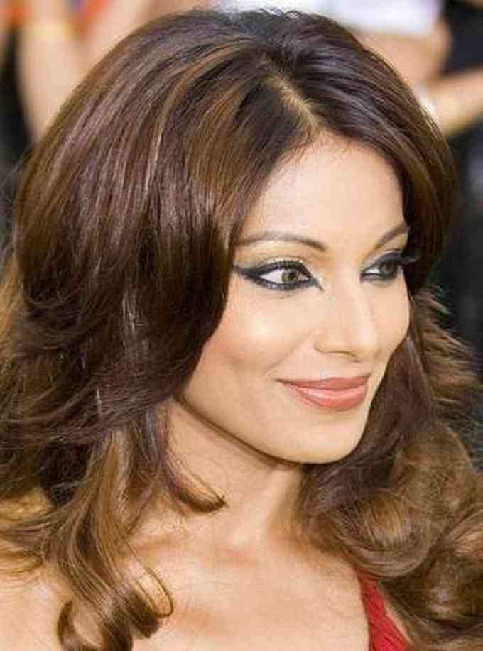 Bipasha Basu Images