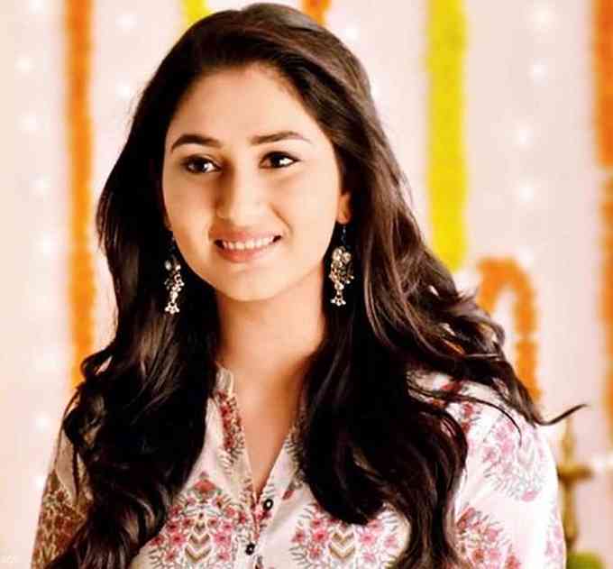 Disha Parmar Image