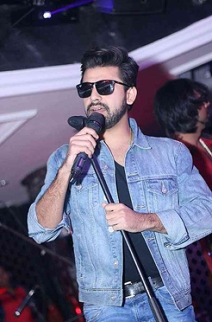 Farhan Saeed Image