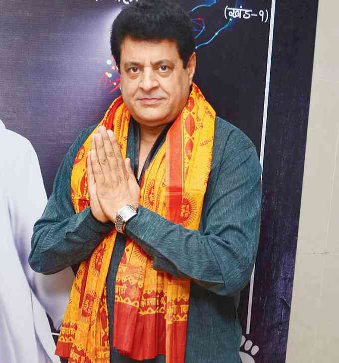 Gajendra Chauhan Picture