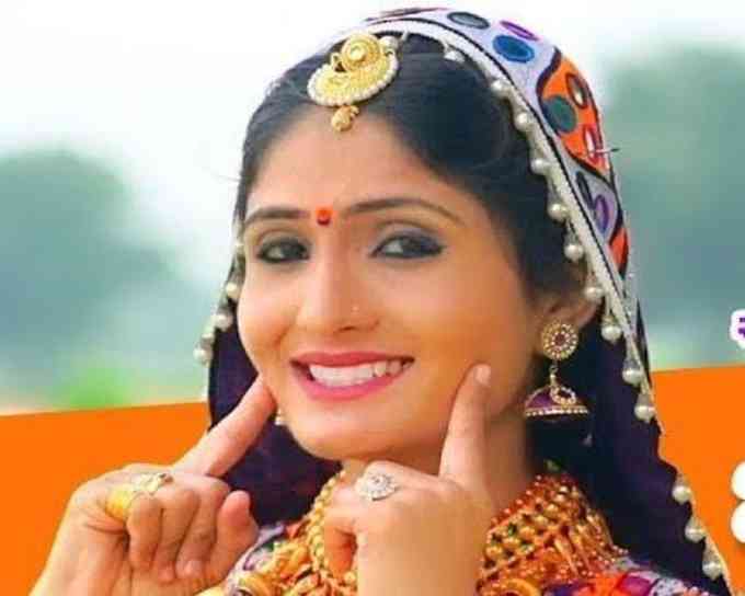 Geeta Rabari Picture