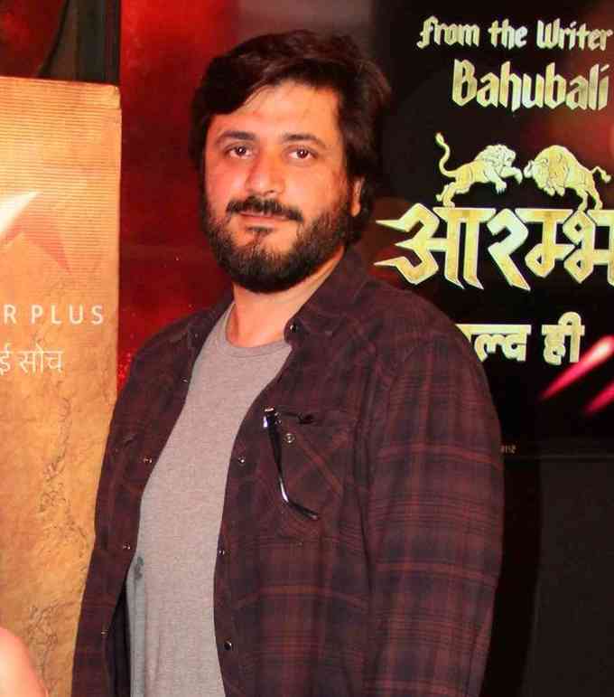 Goldie Behl Images