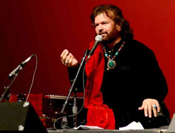 Hans Raj Hans Pic