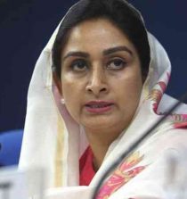 Harsimrat Kaur Badal Image