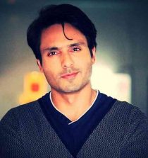 Iqbal Khan Images