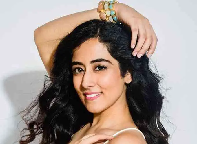 Jonita Gandhi Image