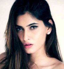 Karishma Sharma Image