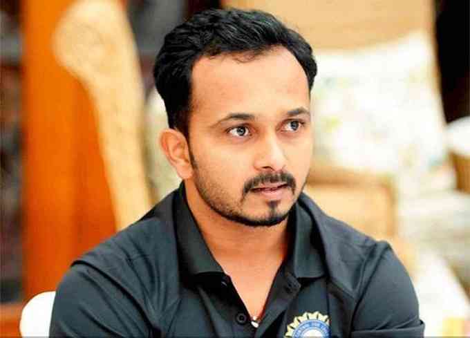 Kedar Jadhav Picture