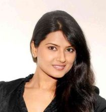 Kratika Sengar Images