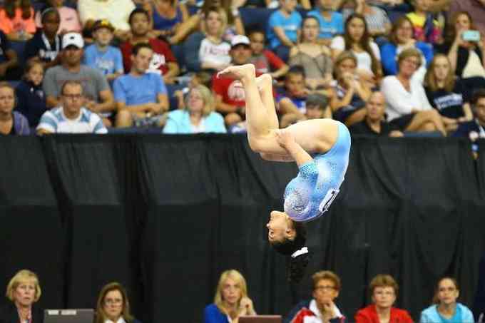 Laurie Hernandez Image