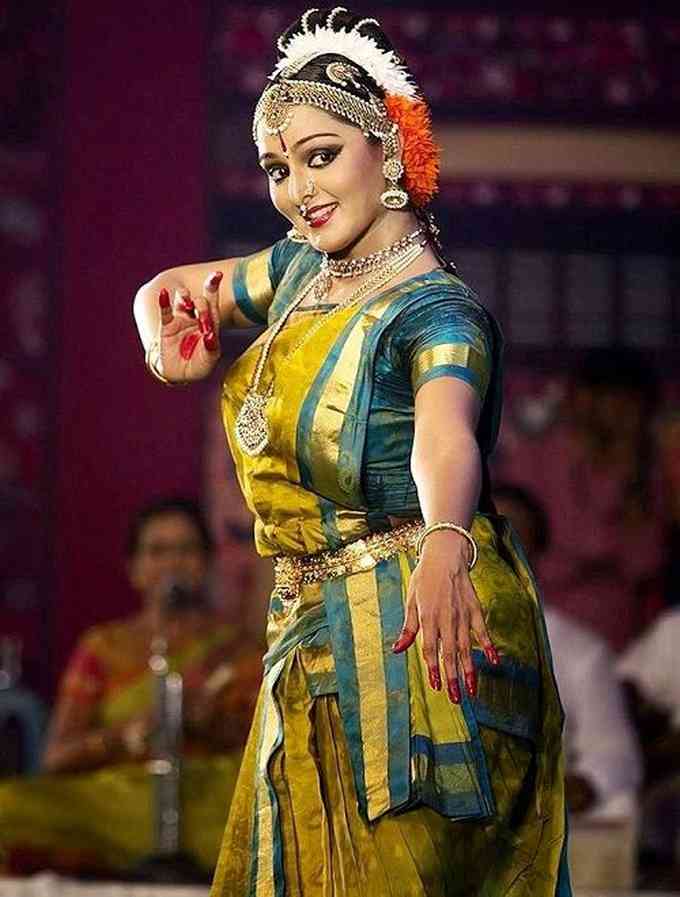 Manju Warrier Images