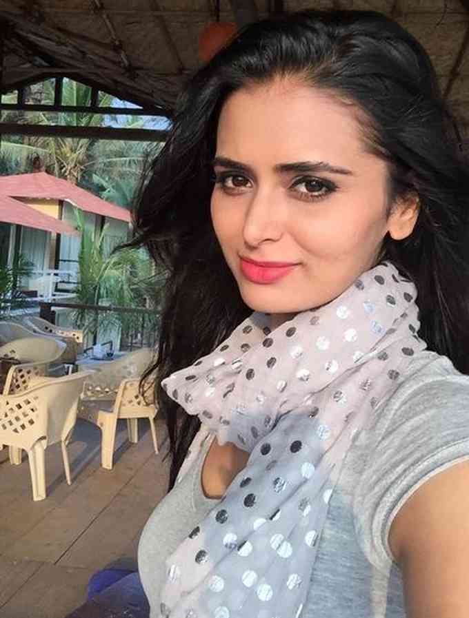 Meenakshi Dixit