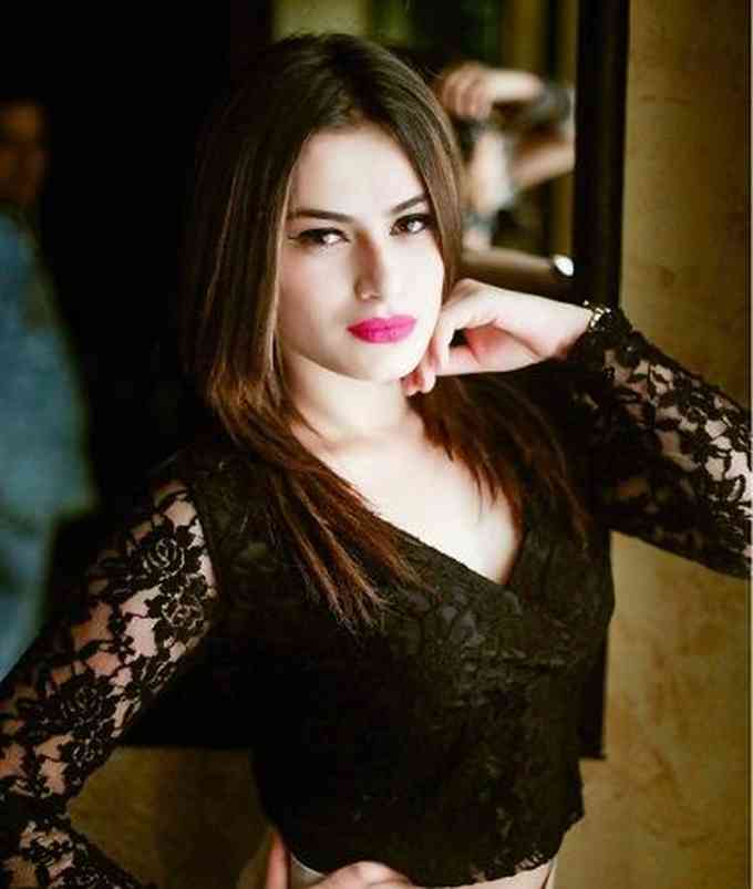 Mehak Dhillon Images