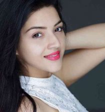 Mehreen Pirzada Images