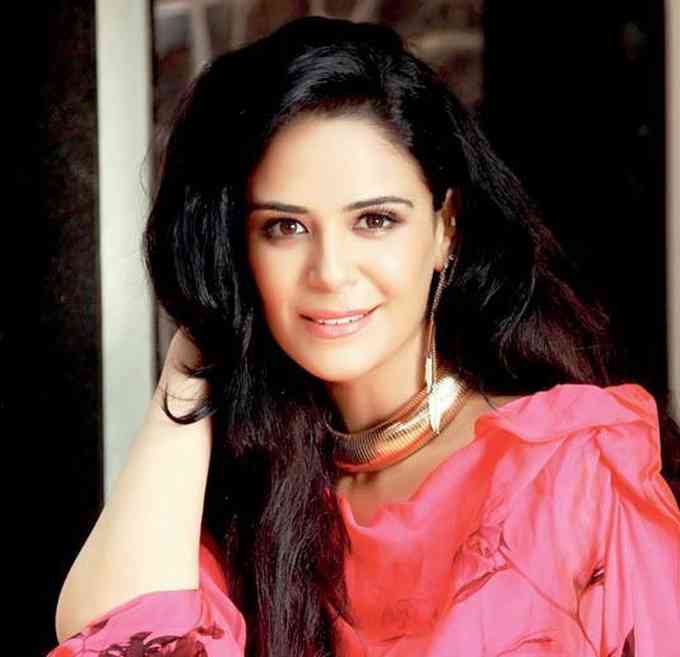 Mona Singh Images