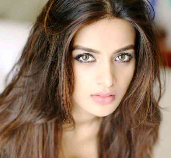 Nidhhi Agerwal Pic