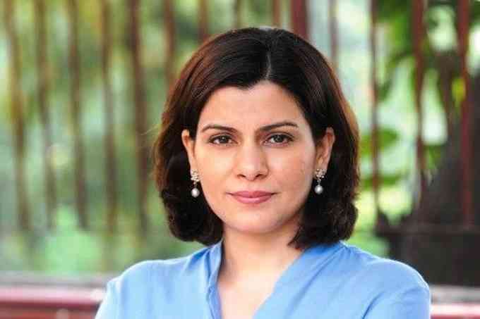 Nidhi Razdan Images