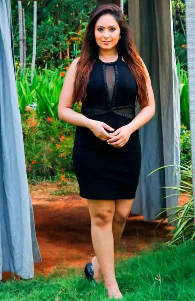 Nikesha Patel Pic