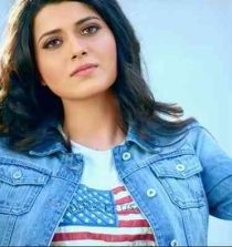 Nimrat Khaira Image