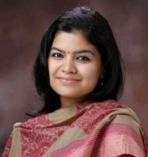 Poonam Mahajan