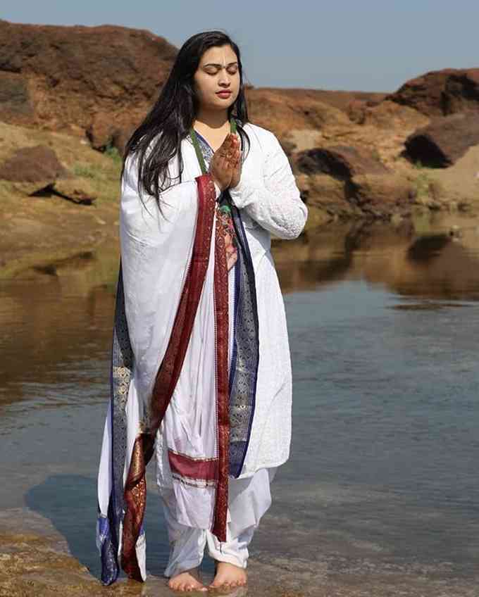 Prachi Devi Image