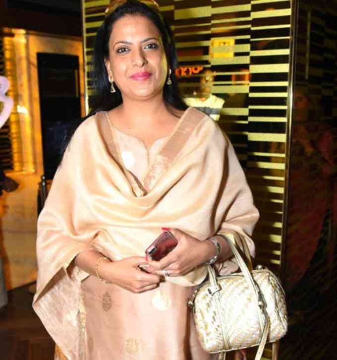 Pratibha Advani Pic