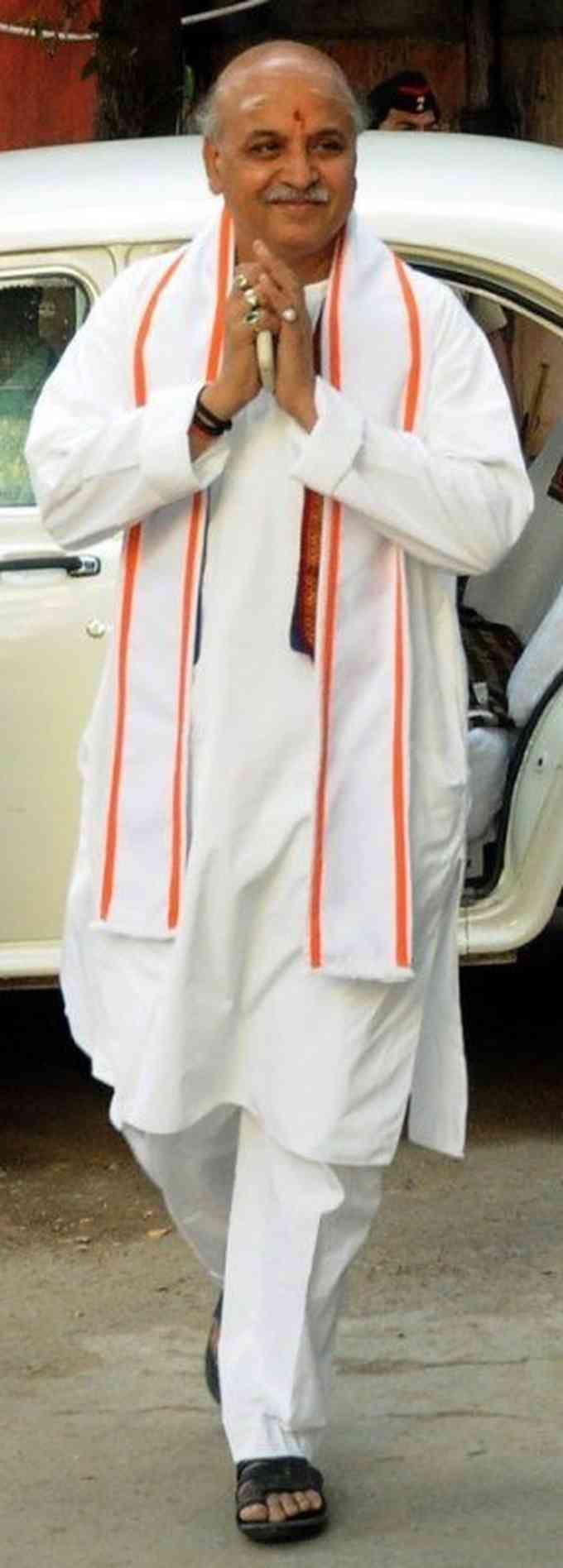 Pravin Togadia Image