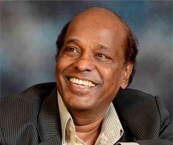 Rahat Indori Image