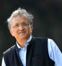 Ramachandra Guha Images