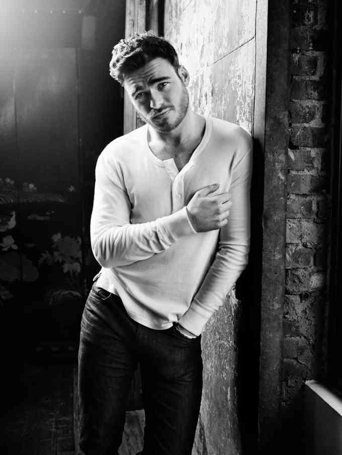 Richard Madden Images