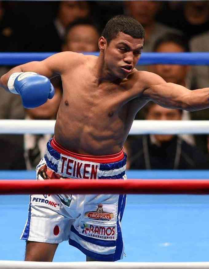 Roman Gonzalez Images