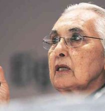 Romila Thapar Images