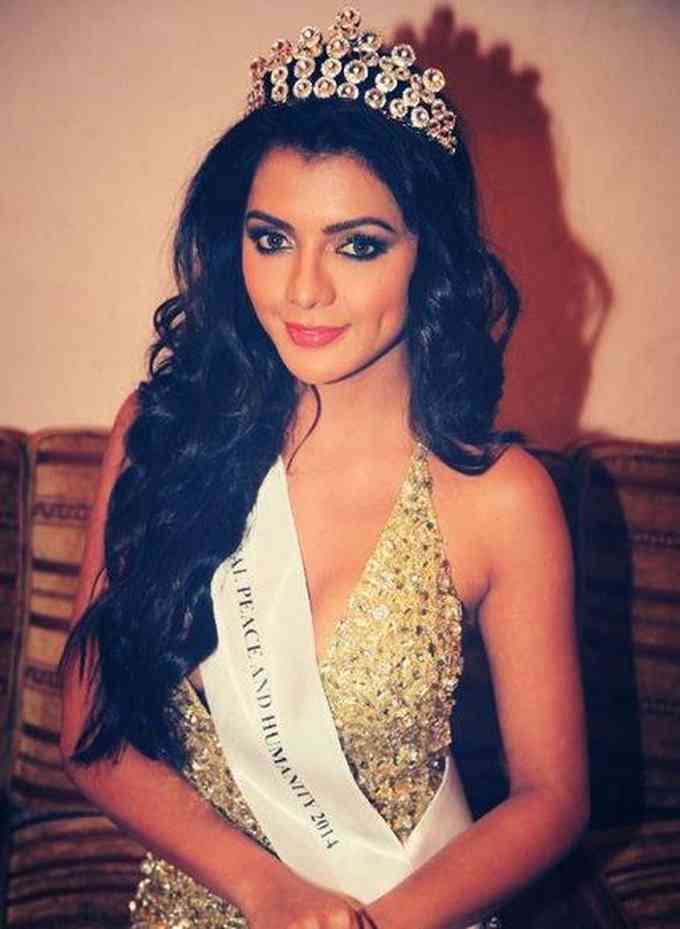 Ruhi Singh Image