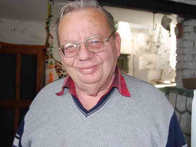 Ruskin Bond Pic