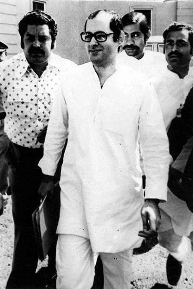 Sanjay Gandhi Image