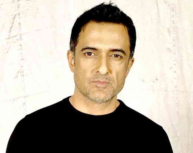 Sanjay Suri Images