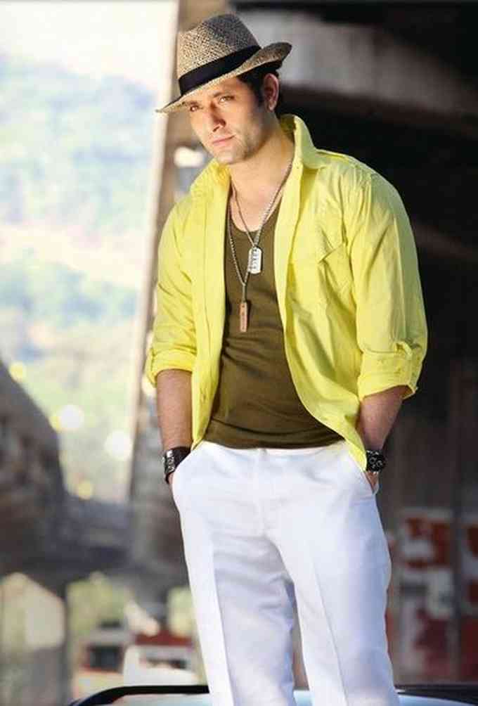 Shiney Ahuja Image