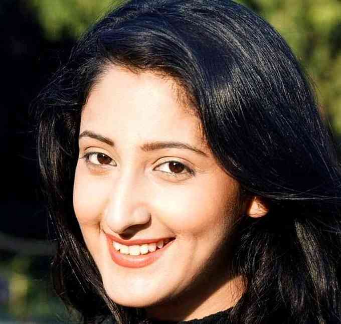 Shivya Pathania Images