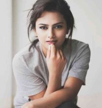 Shraddha Srinath Images