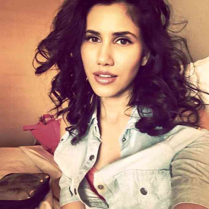 Sonnalli Seygall Image