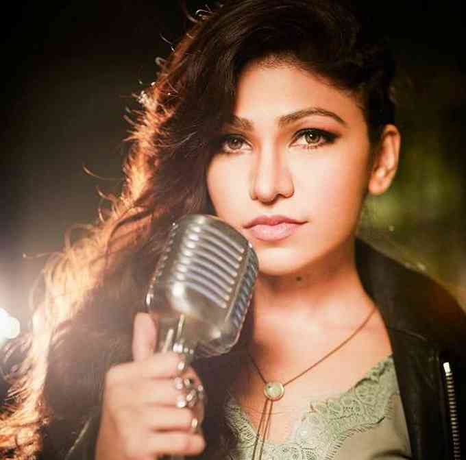 Tulsi Kumar Images