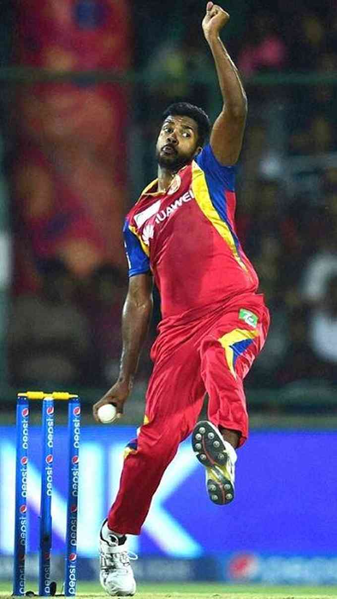 Varun Aaron Picture