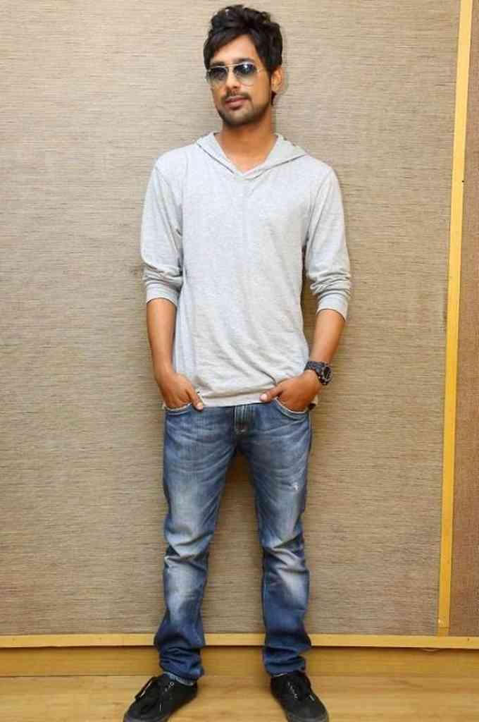 Varun Sandesh Images