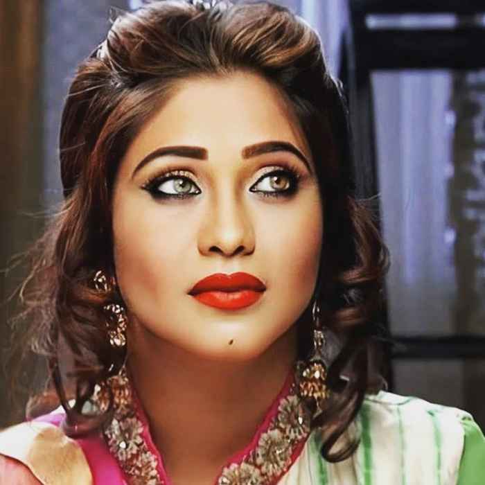 Amrapali Gupta Picture